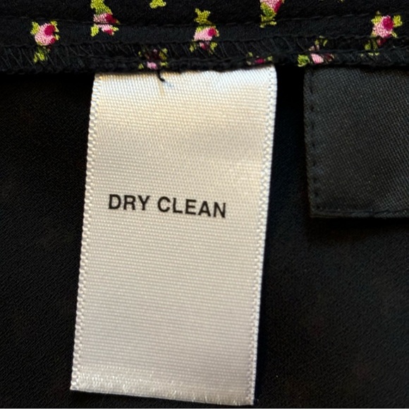 ❤️2/$15 or 3/$21❤️ Jones New York Silk Small Floral Flare Skirt, Size 14 Petite - Picture 8 of 9